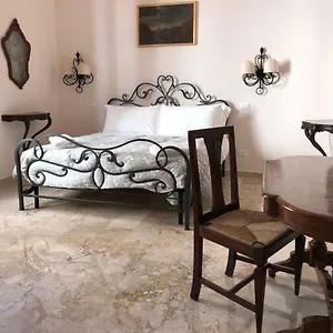  Appartamento Viola Borgia